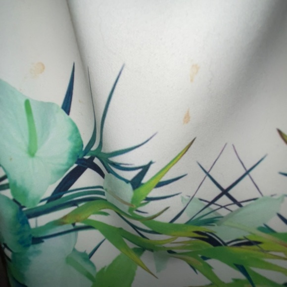 XS floral cocktail dress. - Picture 5 of 5